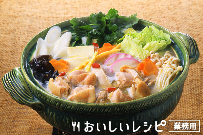 鶏白湯仕立てのよせ鍋