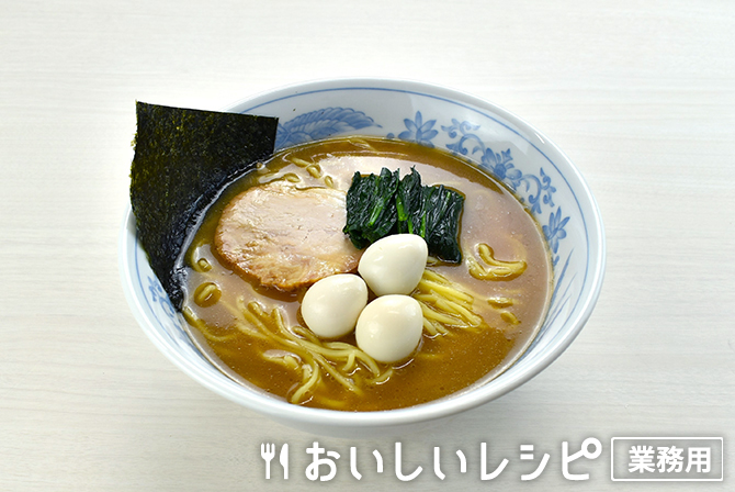 /家系とんこつ醤油ラーメン